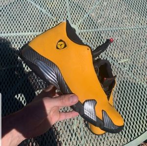 Air jordan retro jordan 14(reverse Ferrari)